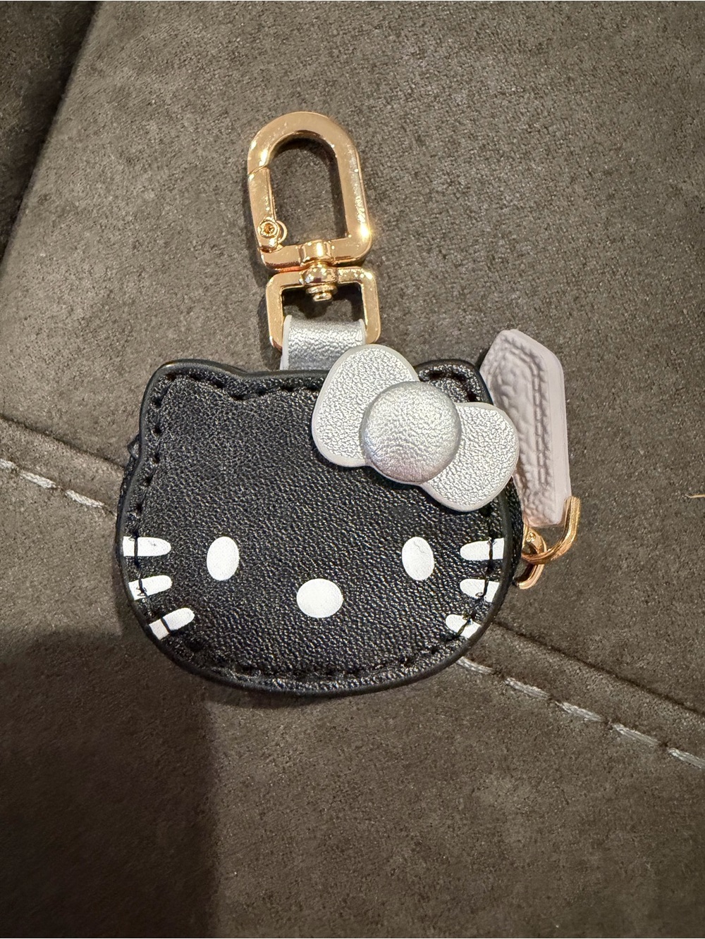 New Black Hello Kitty Keychain Coin Pouch with Silver Bow